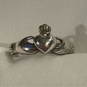 Silver Silver Claddagh Celtic Trinity Knot Ring Size 7 Marked RJ